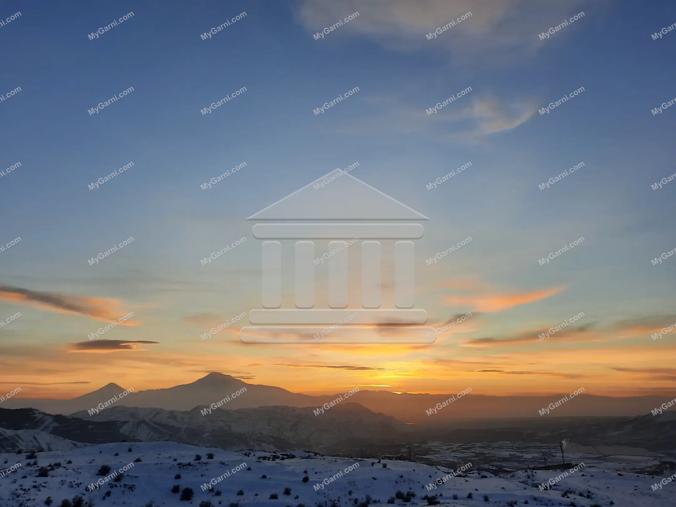 Արարատ լեռը ձմեռային արևամուտին