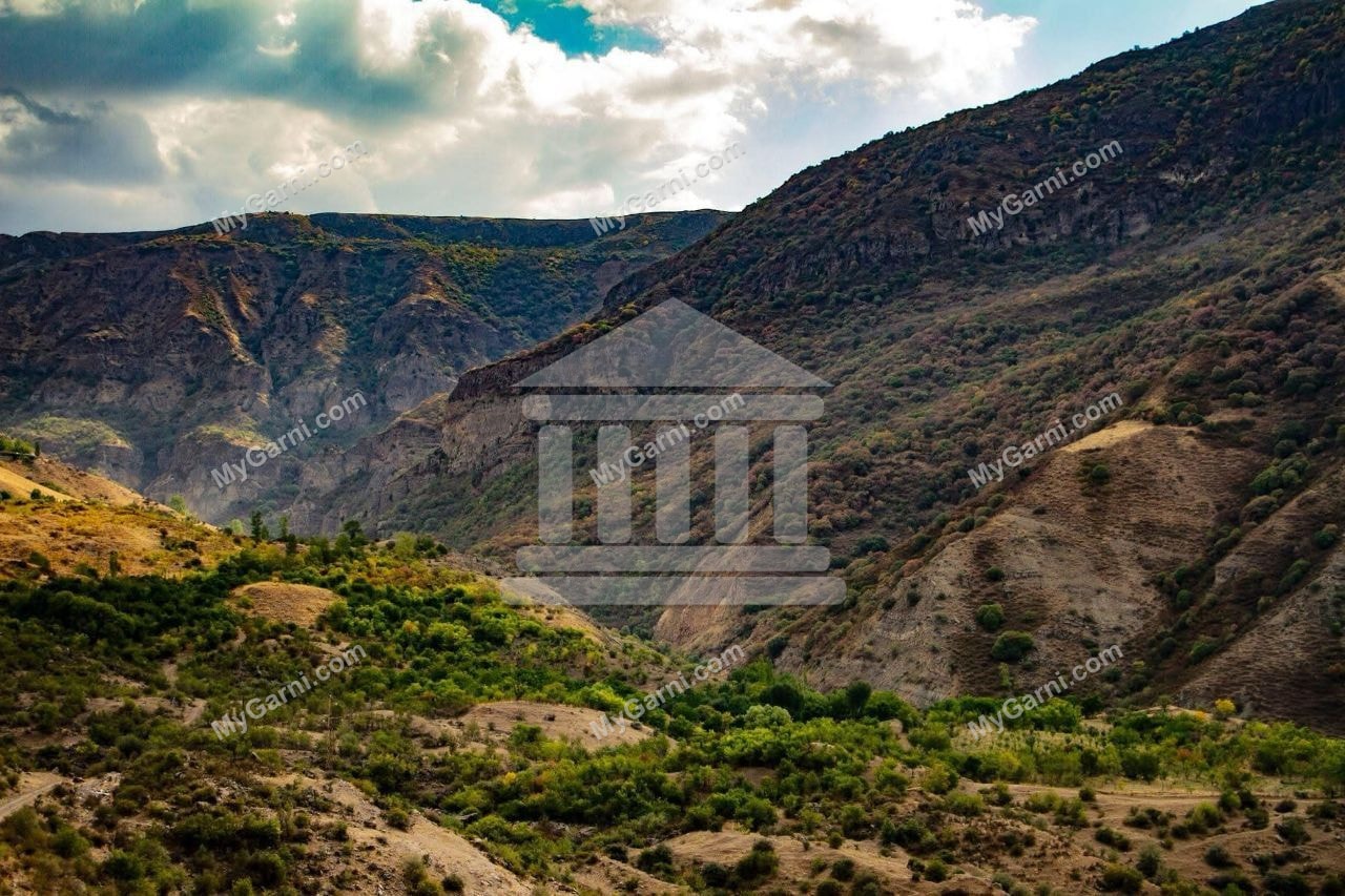 «Խոսրովի անտառի լեռնային կիրճերը»