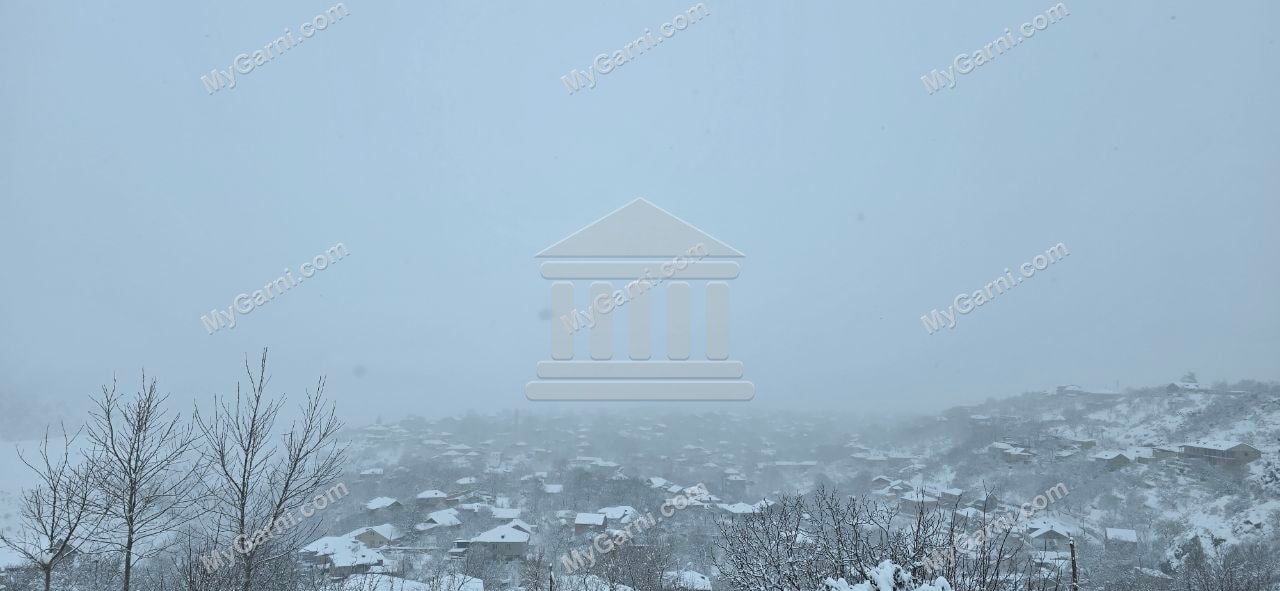 «Ձյունածածկ Գառնի մառախուղի մեջ»