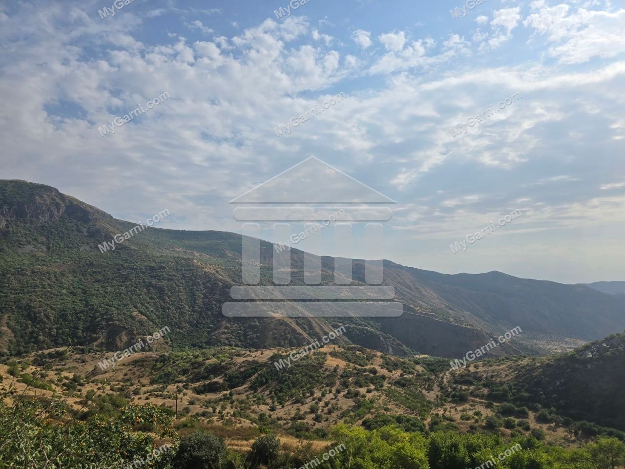 Խոսրովի անտառը Գեղարդավանքի կողմից